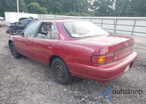 1994 Toyota Camry Le z USA, uszkodzony, nr VIN 4T1SK12E1RU387810